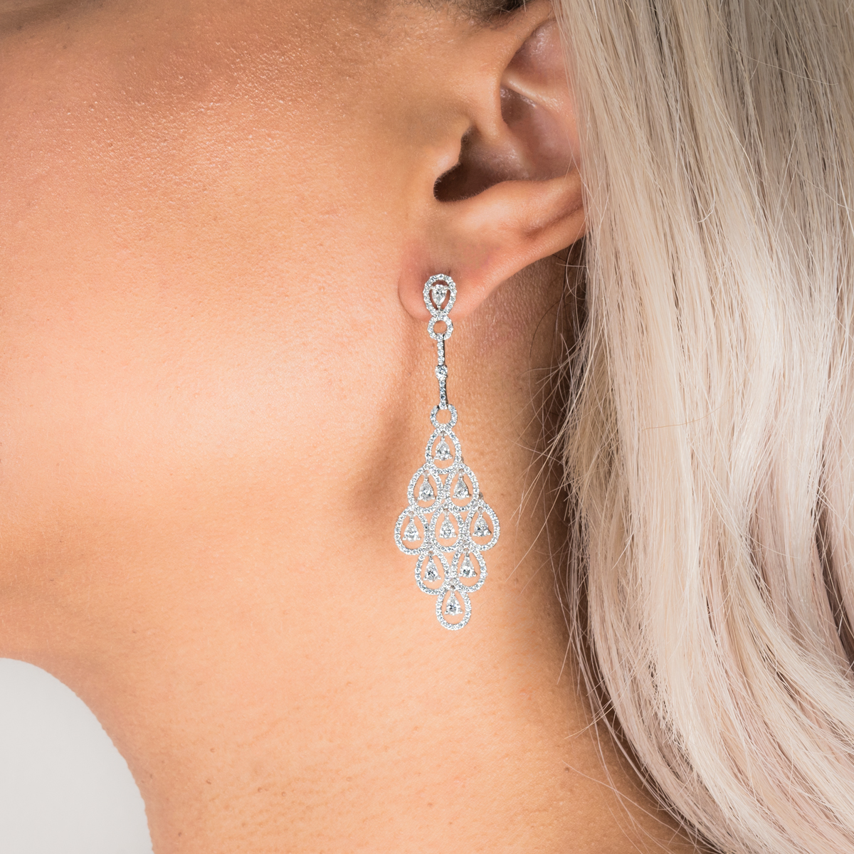 White Gold Diamond Chandelier Drop Earrings 6.44ct TDW